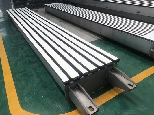Soluzioni idrofoiliche per la deformazione del cartone ceramico nella produzione di carta